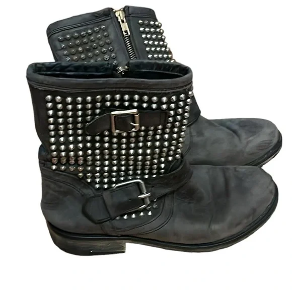 Steve Madden Studded Distressed Look Boots - Picture 1 of 8